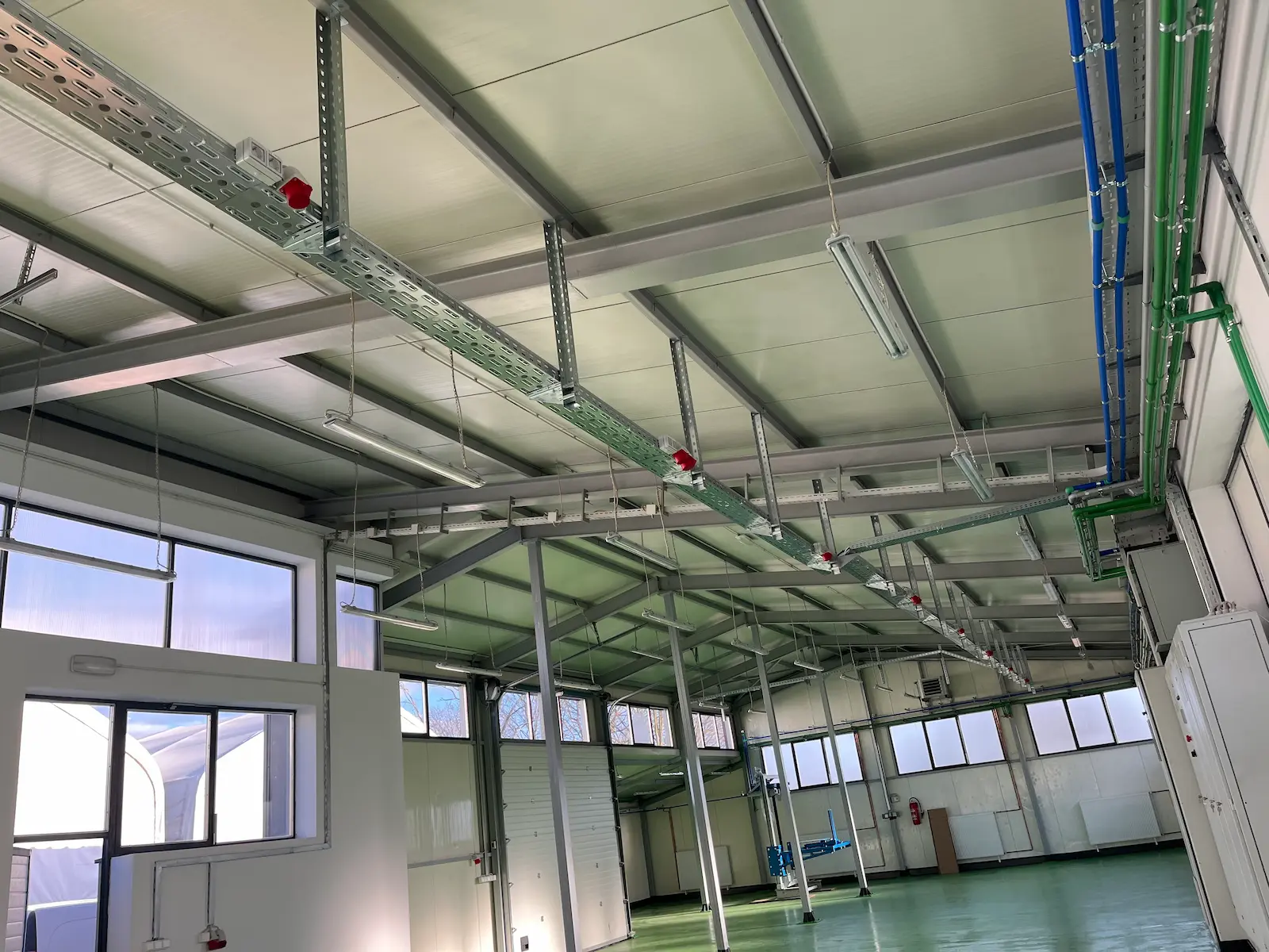 Elektroinstalacije u industrijskoj hali