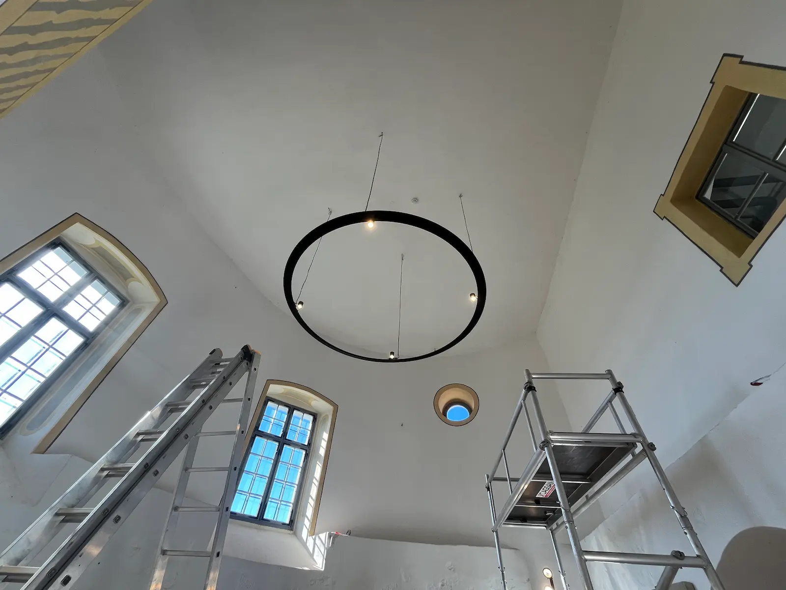 Instalacija kružne rasvjete u povijesnoj zgradi